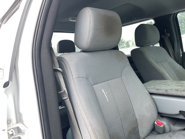 2012-ford-f150-image-48