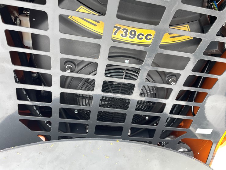 #305-•-new-landhonor-mini-skid-steer-loader-image-39