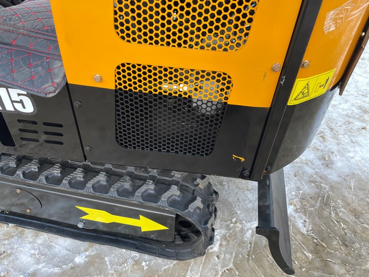 #200-•-miva-va15-mini-excavator-image-24