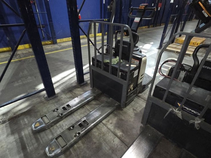 2016-crown-pe4500-60-image-2