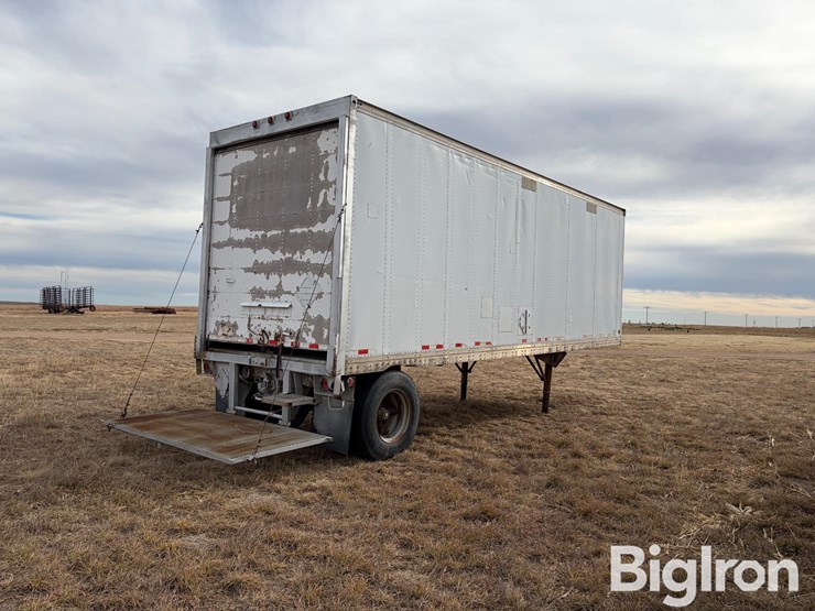 1989-strick-trailer-image-5