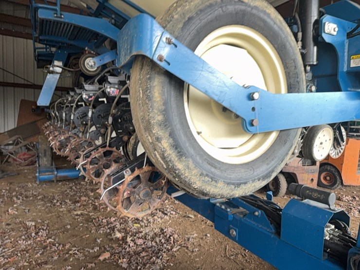 kinze-3660-image-43