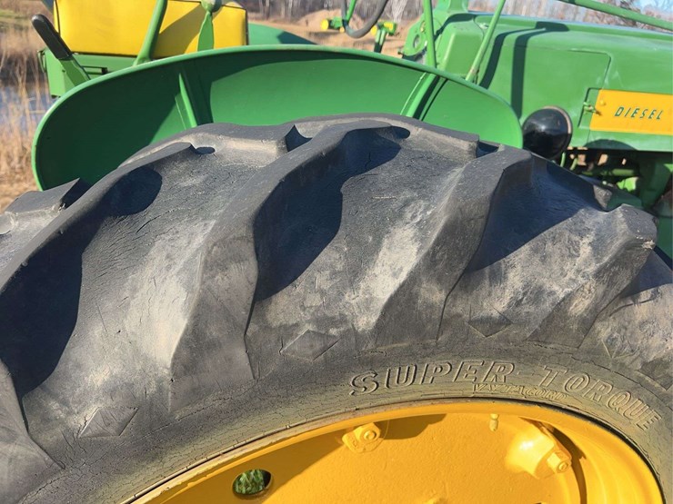 1957-john-deere-720-image-47