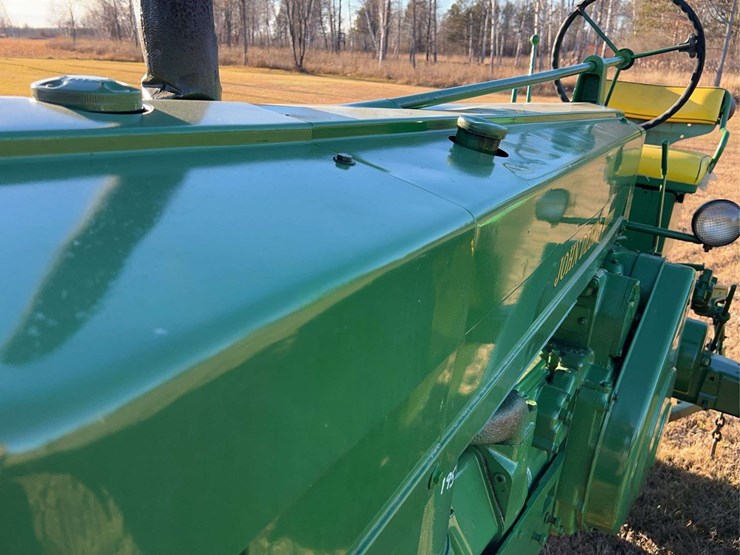 1955-john-deere-70-image-13