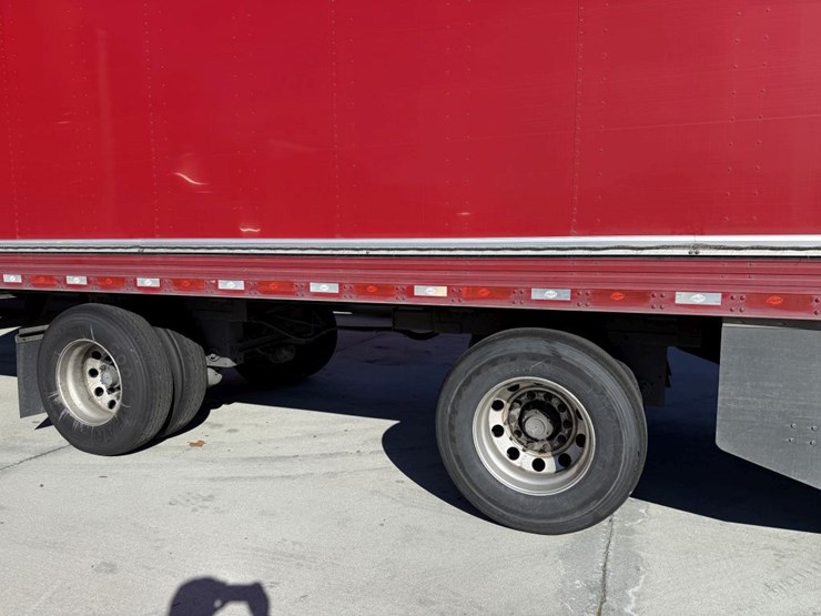 2016-utility-van-image-6