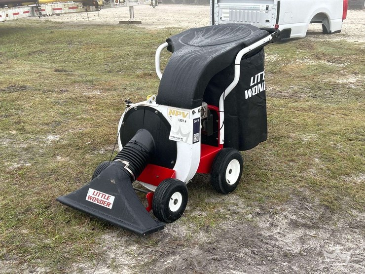 little-wonder-debris-vacuum-image-1