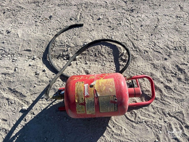 chemical-tank-sprayer-image-1