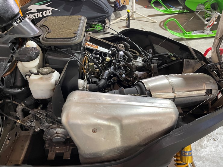 #3798-•-2004-yamaha-sx-viper-snowmobile-image-31