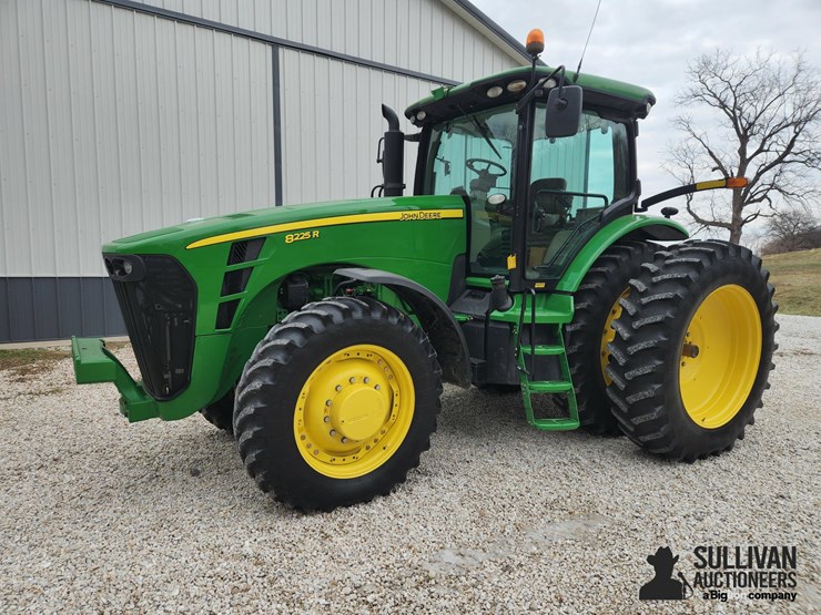 2010-john-deere-8225r-image-1