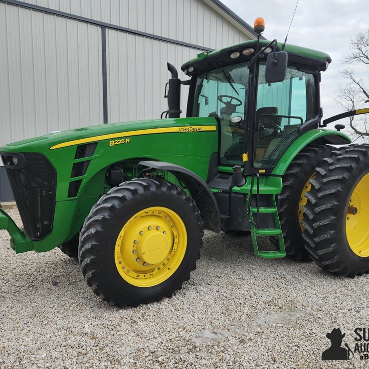 2010 JOHN DEERE 8225R
