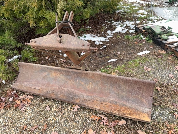 john-deere-blade;-located-at-7241-roxbury-rd,-charles-city,-va,-please-call-804.837.9940-or-804.651.4404-with-questions-image-3