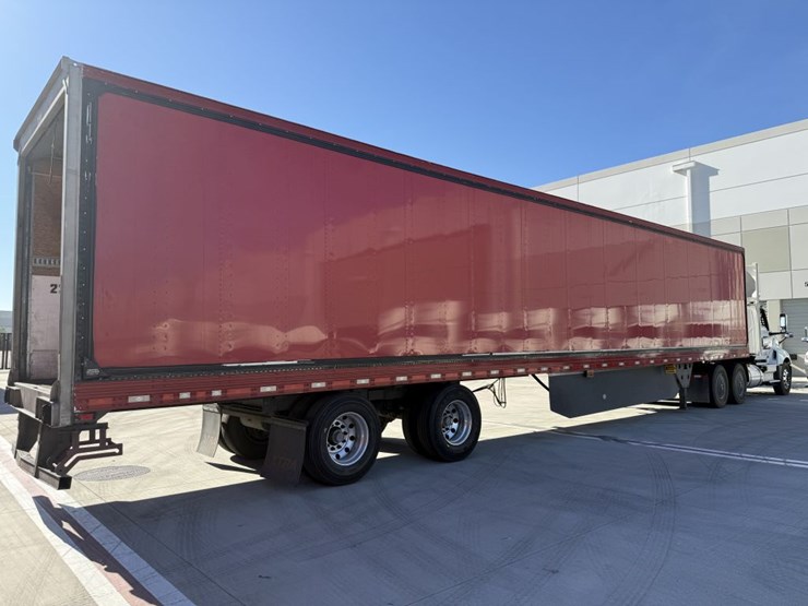 2016-utility-van-image-3