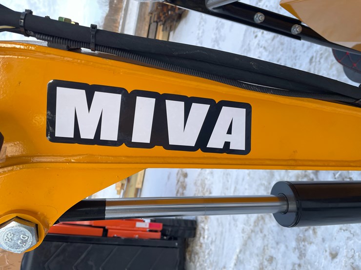 #203-•-miva-va13-mini-excavator-image-9