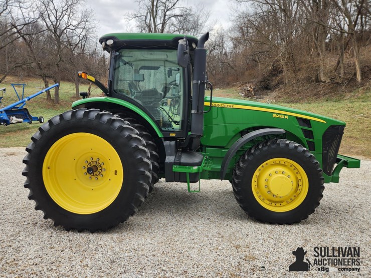 2010-john-deere-8225r-image-4