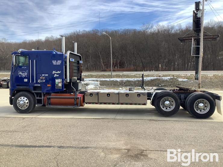 1997-freightliner-flb42st-t/a-cabover-truck-tractor-image-8