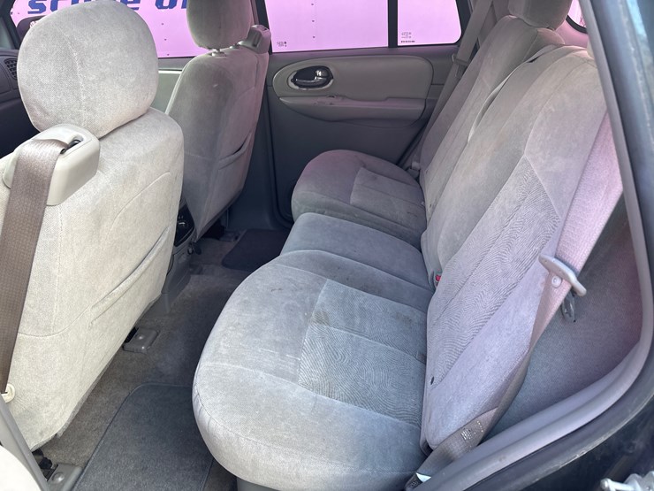 2014-chevrolet-trail-blazer-ls-image-5