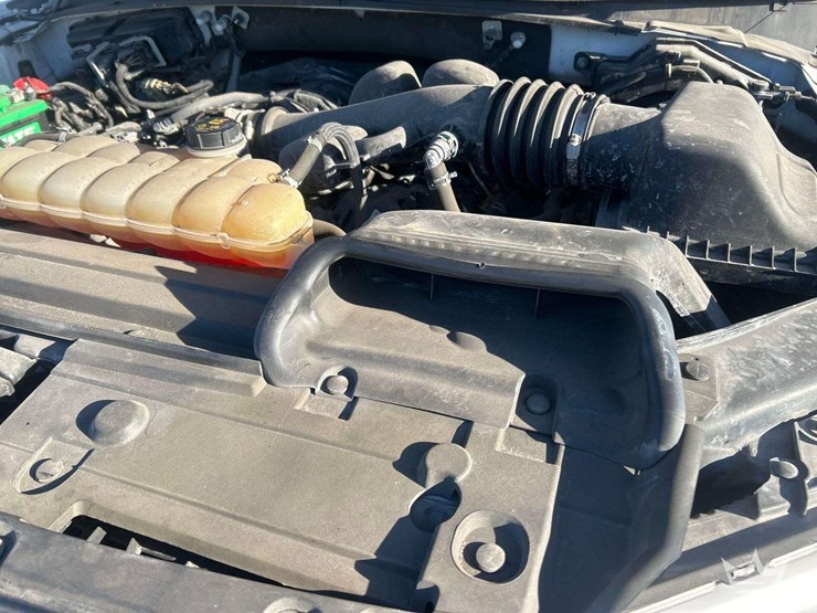 2018-ford-f150-image-19