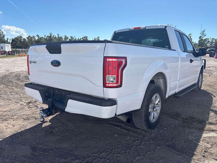 2016-ford-f150-image-3