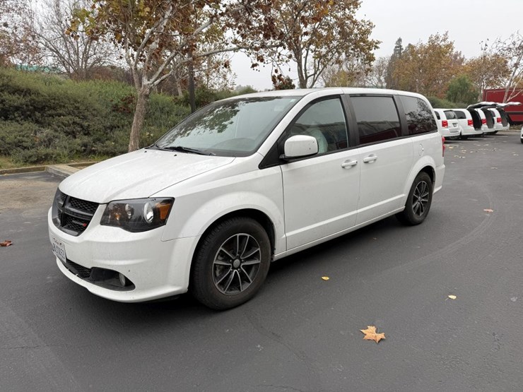 2019-dodge-grand-caravan-image-1