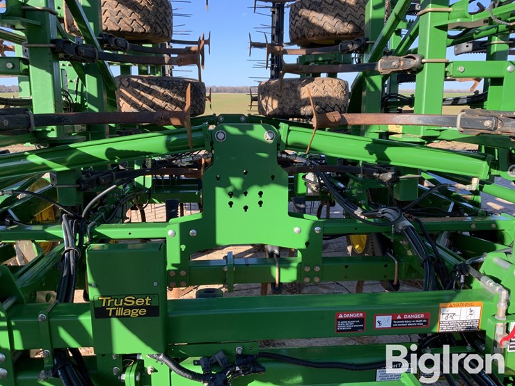 2021-john-deere-2230fh-image-16