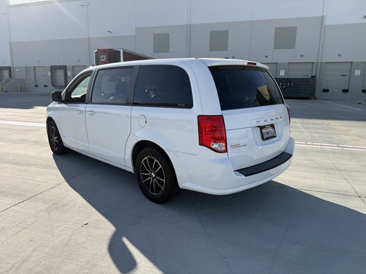 2019-dodge-grand-caravan-image-4