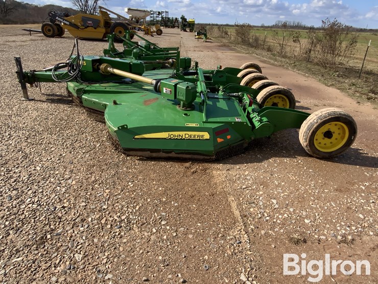 2022-john-deere-r15-image-8