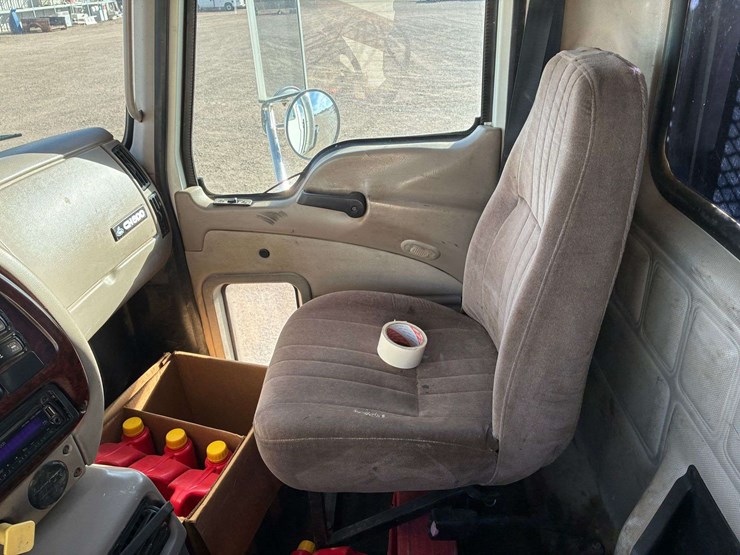 2006-mack-chn613-image-9