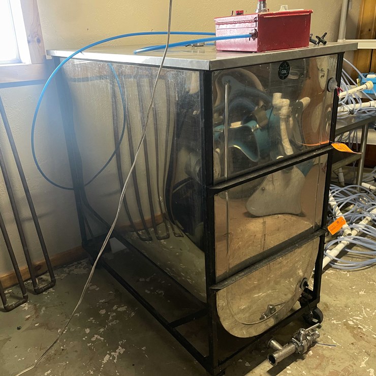 #6180 • CDL Stainless Steel Tank with High and Low Gauges