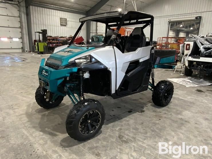 2015-polaris-ranger-image-1