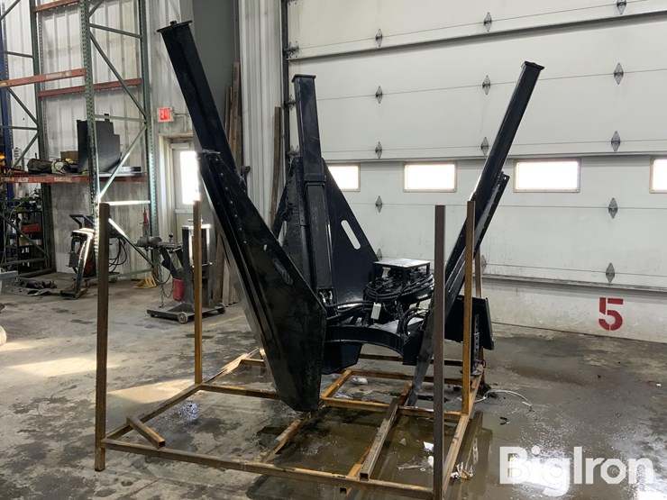 2025-giyi-gy-td27-skid-steer-tree-digger-image-1