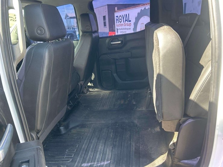 2021-chevrolet-silverado-1500-image-21