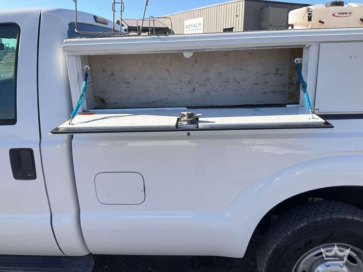 2012-ford-f-250-pickup-truck-image-27