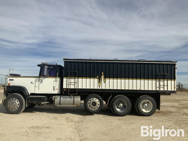 1981-international-f-4370-image-8