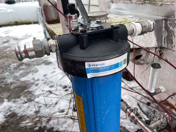 #3513-•-dairy-craft-4000-gallon-milk-stainless-steel-bulk-tank-image-24