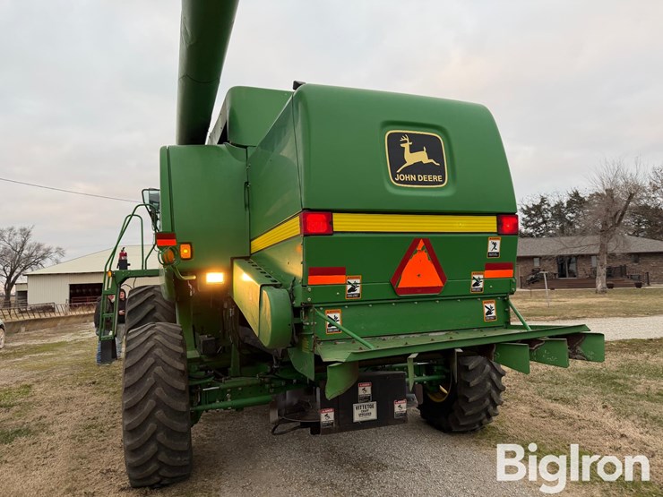 2000-john-deere-9550-image-17