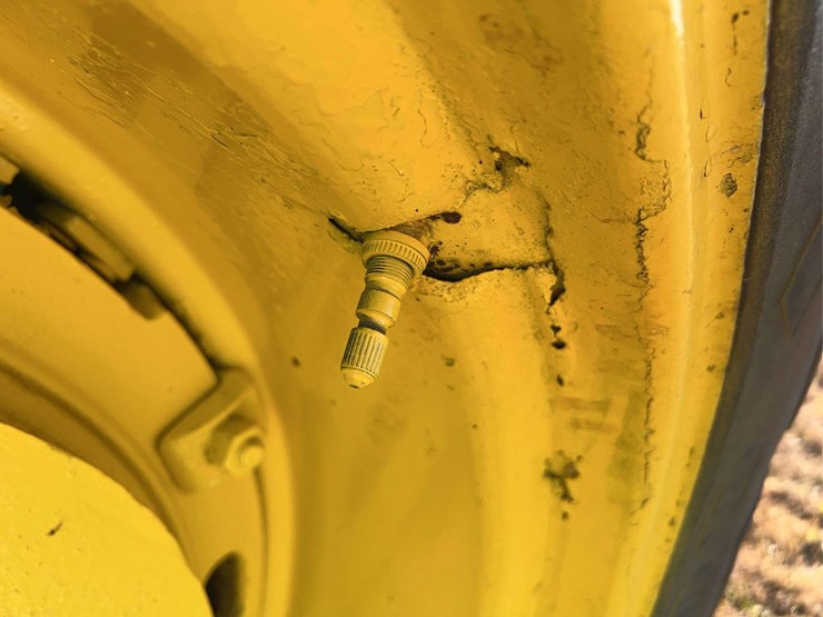 john-deere-830-image-44