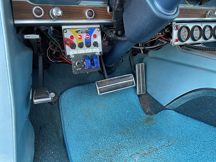 1966-ford-500-image-28