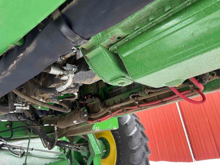 2024-john-deere-w235r-image-61