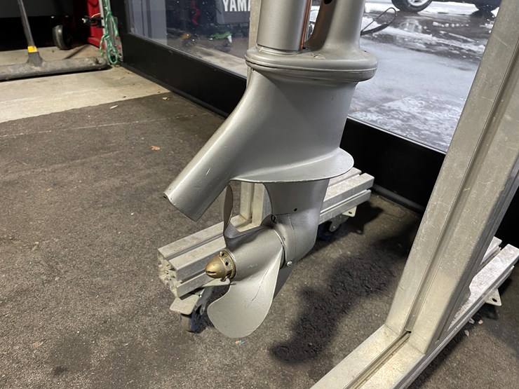 #3821-•-evinrude-zephyr-vintage-outboard-boat-motor-image-7