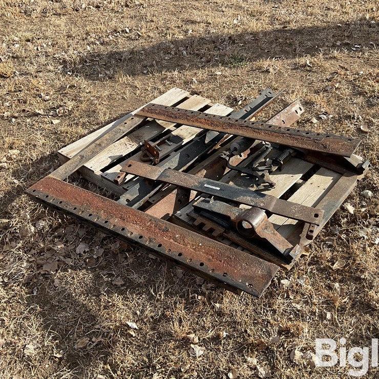 Sliding 5th Wheel Mounts