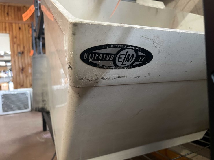 #6198-•-utility-sink-image-6