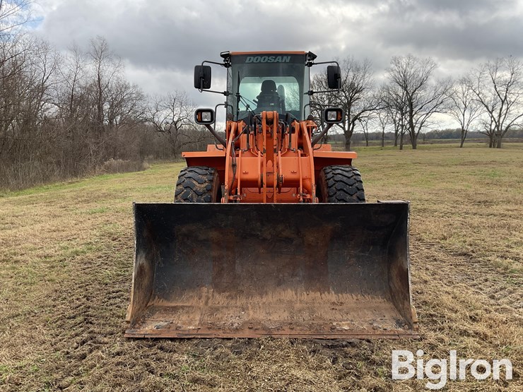 2016-doosan-dl220-5-image-2