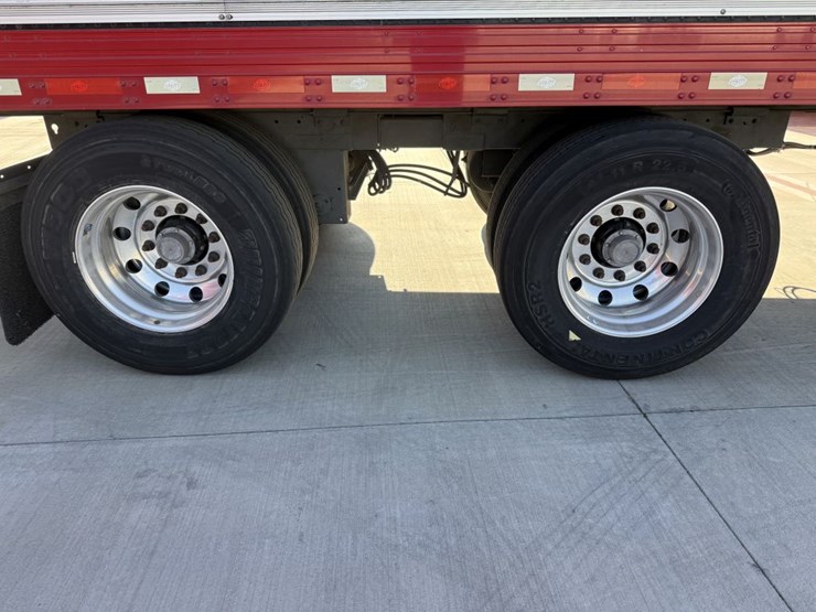 2016-utility-van-image-5