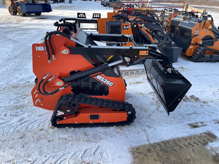 #302-•-mms-mini-skid-steer-ride-on-loader-image-4