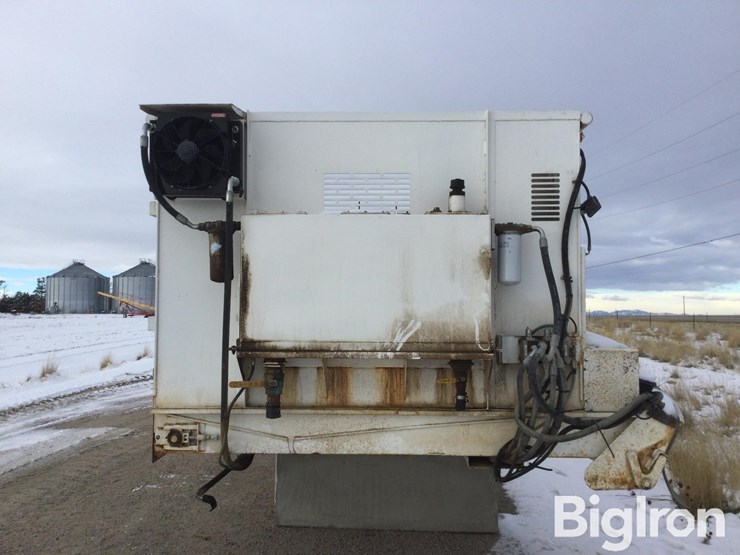 2014-del26-feed-delivery-box-image-2