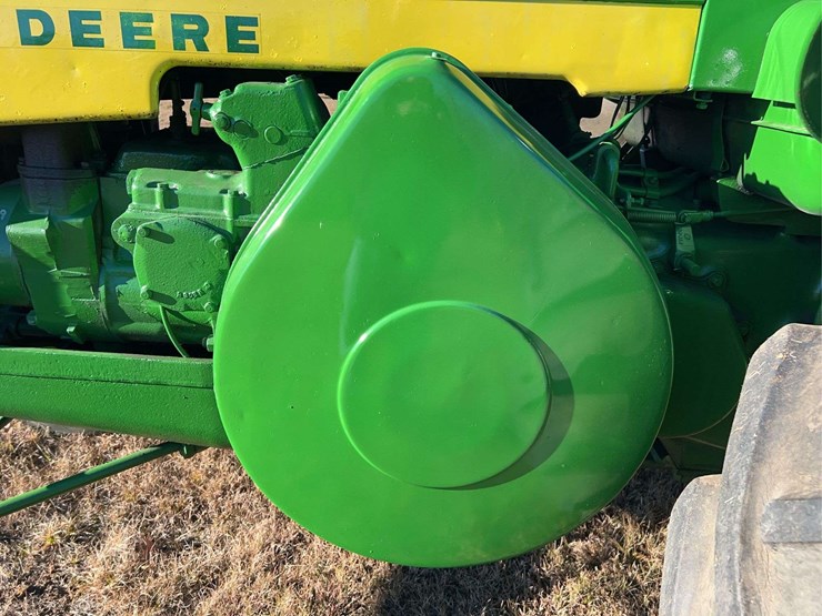 john-deere-830-image-72
