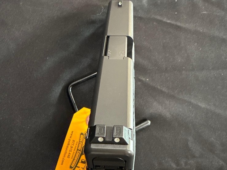 glock-g23-.40sw-pistol-(sn#-usk806)-(3mags/case)-image-9