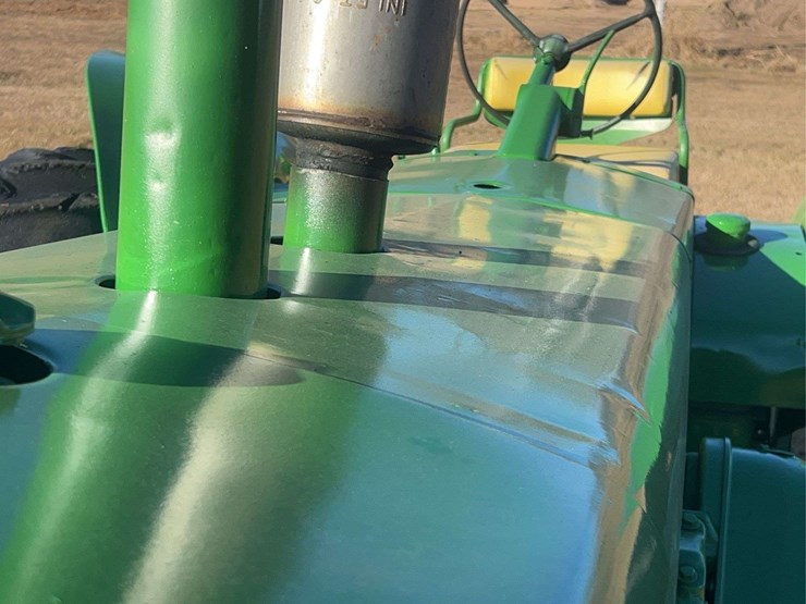 1959-john-deere-830-image-13