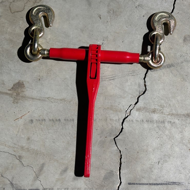 #1077 • 3/8-1/2 Rachet Binder