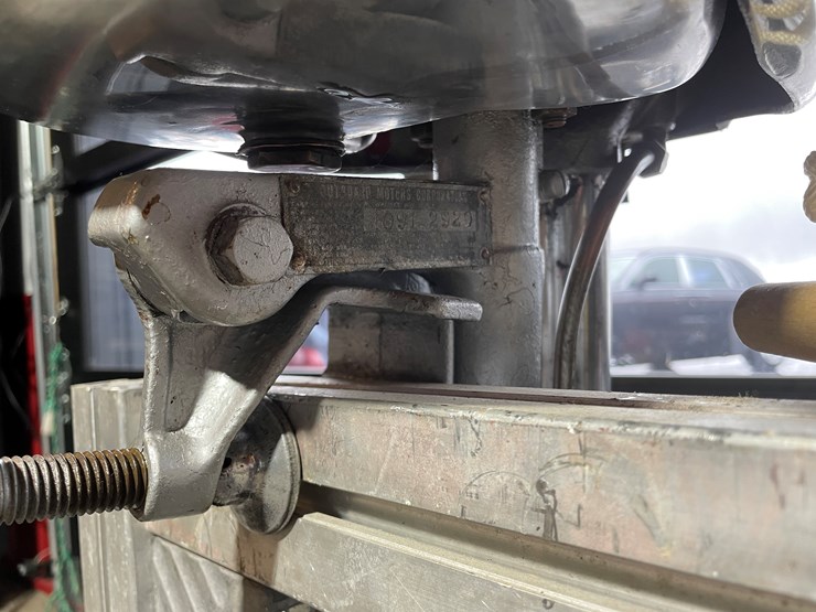 #3823-•-johnson-vintage-outboard-boat-motor-image-9